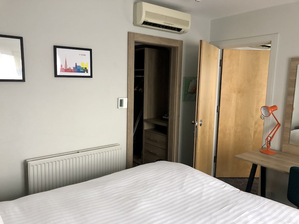 Standard Room, 1 Double Bed - Photo 8