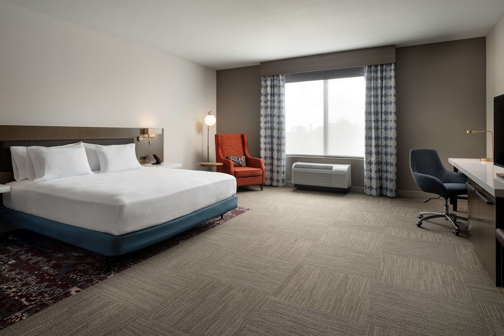 Room, 1 King Bed, Accessible (Hearing)
