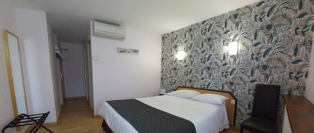 Standard Double Room photo 2