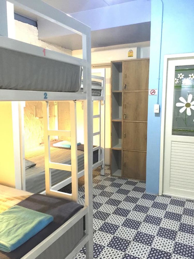 Bunk Bed in Mixed Dormitory Room for 8 people photo 1