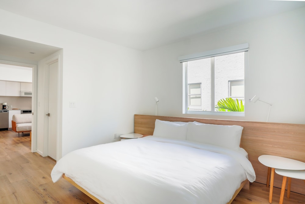 Design Apartment, Multiple Bedrooms photo 2