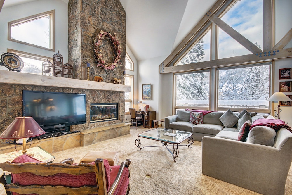 Townhome, 4 Bedrooms photo 1