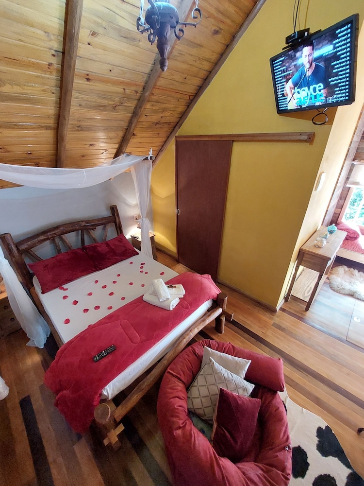 Deluxe Cabin photo 2