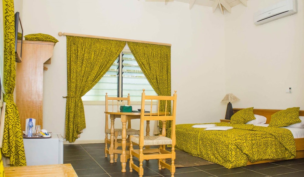 Standard Double or Twin Room photo 2