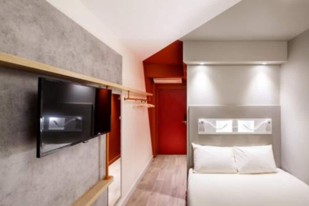 Double Room - Photo 3