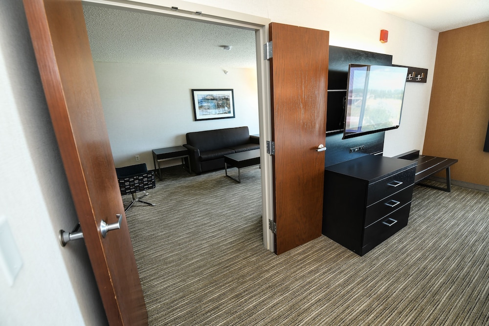 Suite, 2 Queen Beds - Photo 4