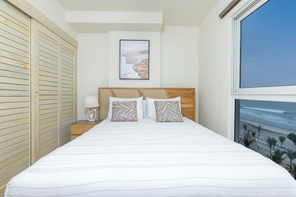 Luxury Apartment photo 3