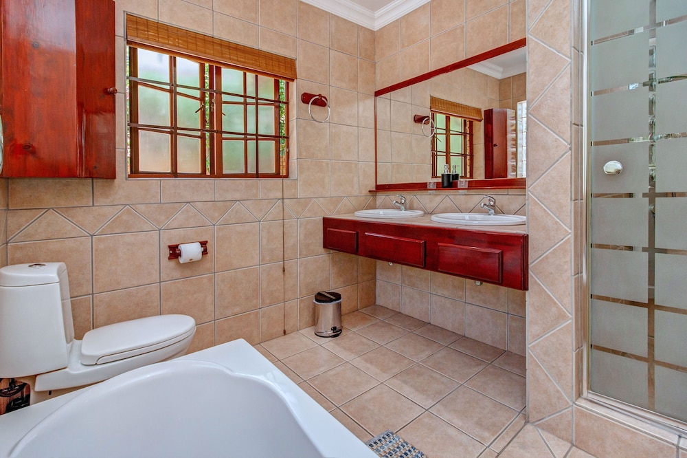 Executive Double Or Twin Room photo 2