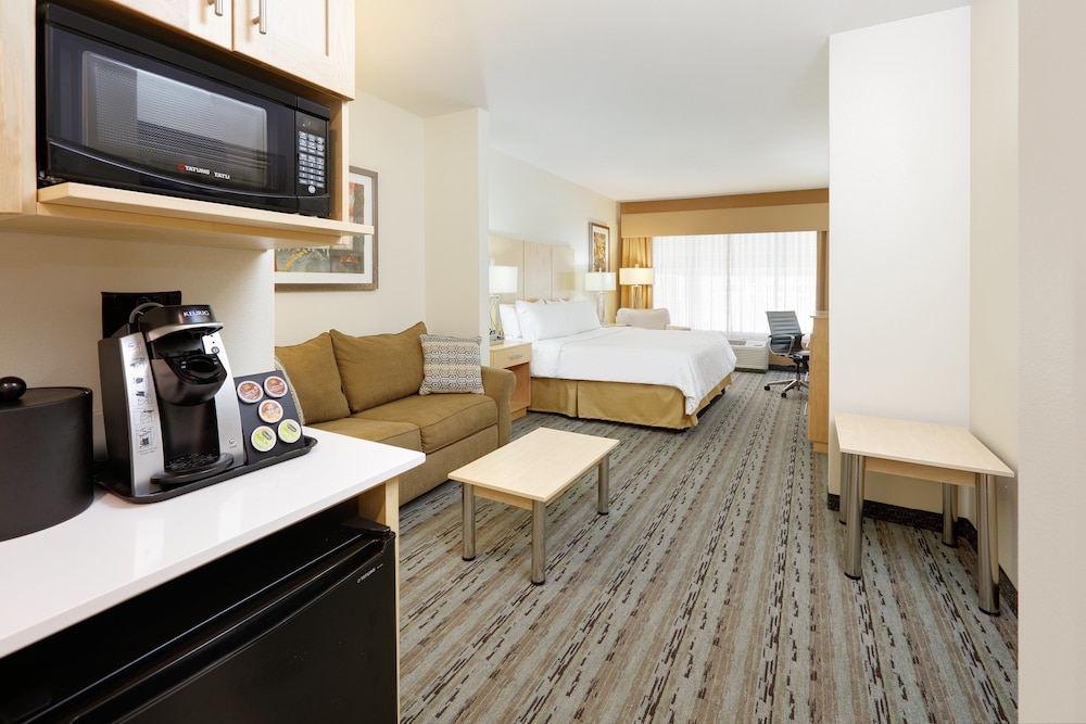 Suite, Multiple Beds, Accessible (Hearing)