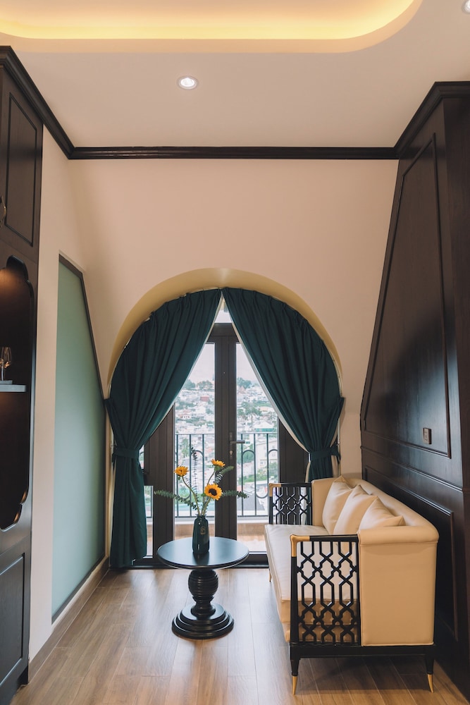 Junior Suite - Photo 12