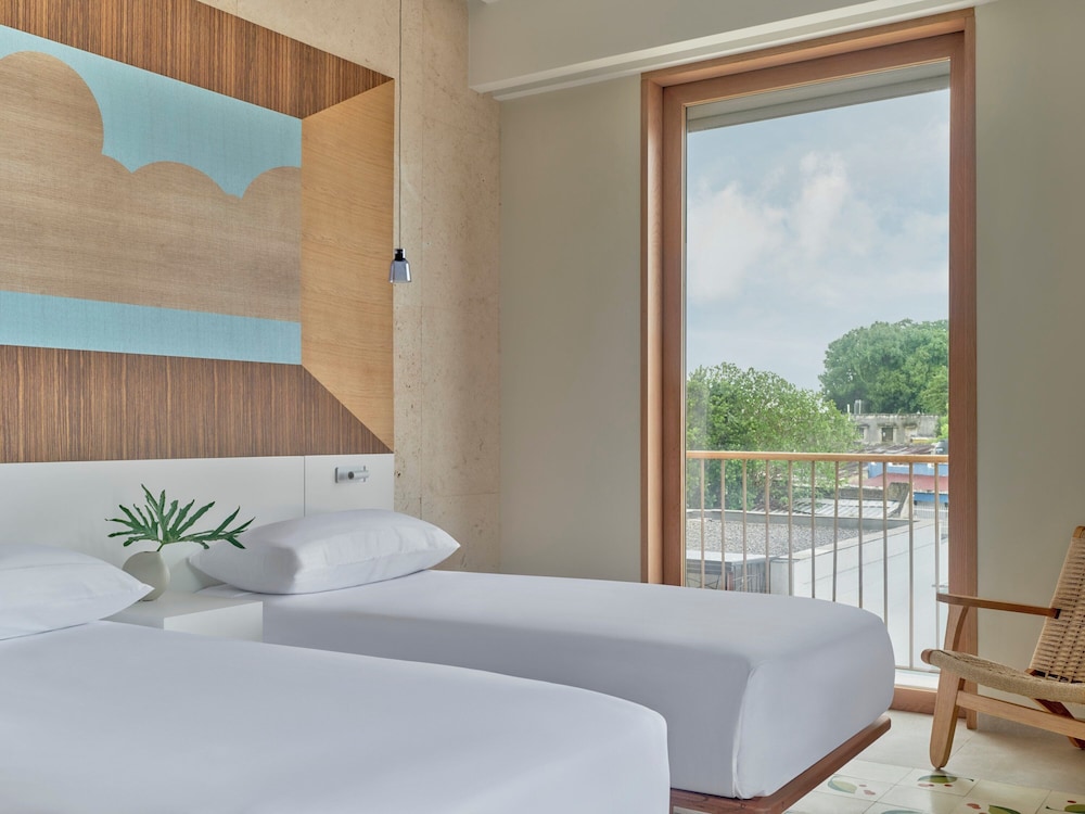 Room, 2 Twin Beds (Essential) - Photo 1
