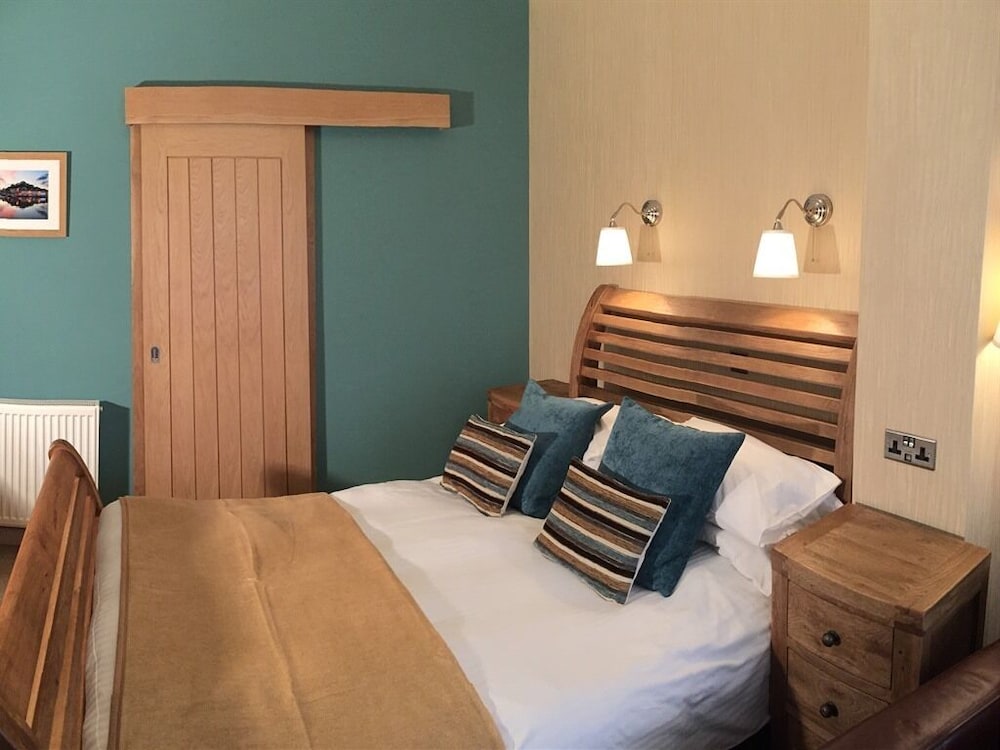 Superior Double Room, Ensuite (Room 2)