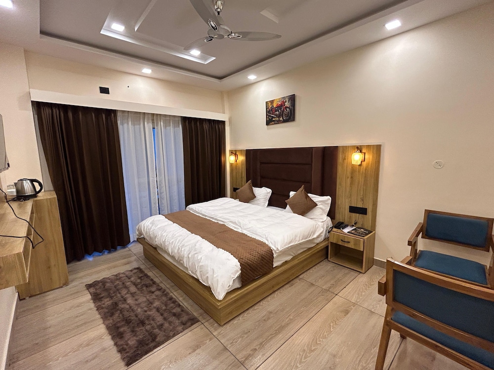Executive Room