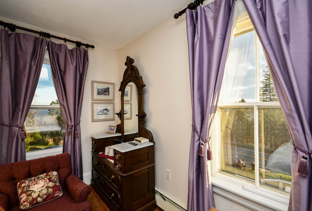 Standard Double Room, Ensuite (Victorian Room)