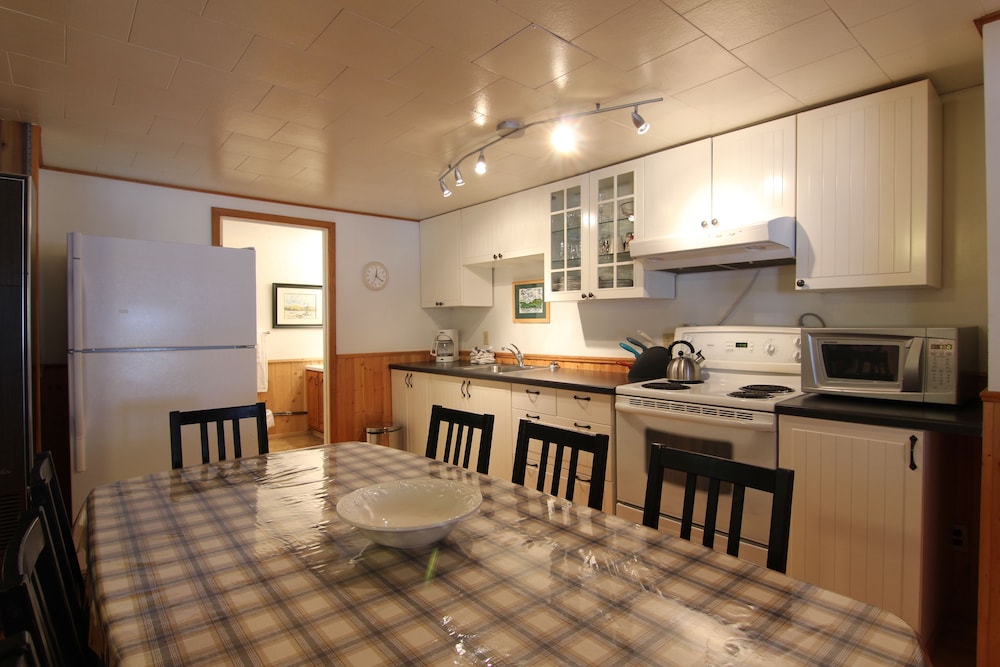 Cottage, 3 Bedrooms, Kitchen photo 2