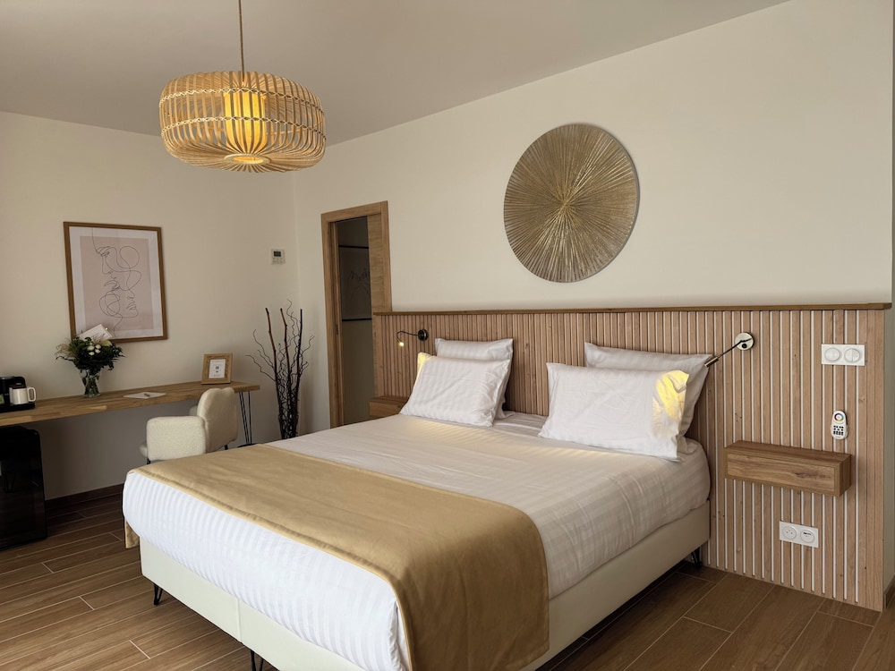 Deluxe Double Room, Valley View