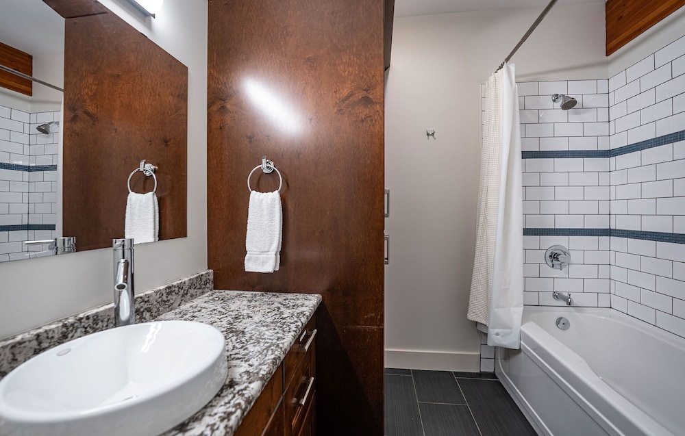 Condo photo 2