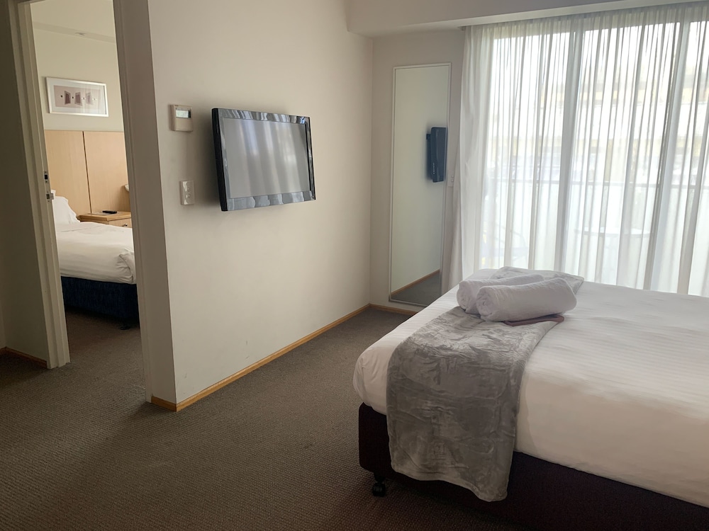 Apartment, 2 Bedrooms, Accessible