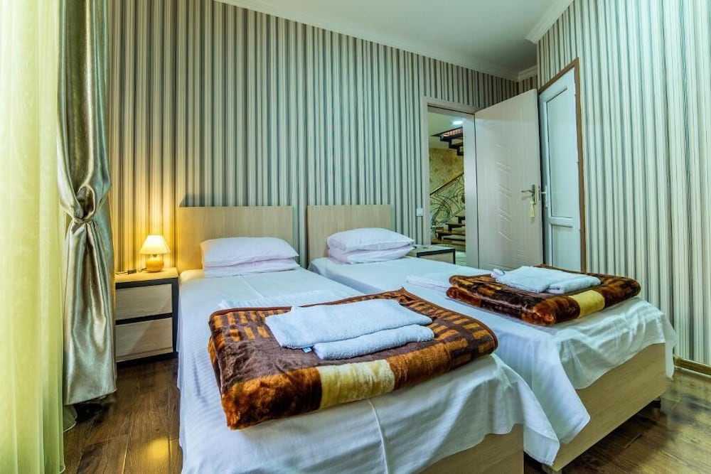 Standard Twin Room, 2 Twin Beds, Vineyard View photo 2