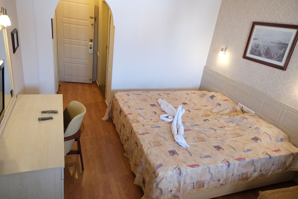 Standard Room photo 3
