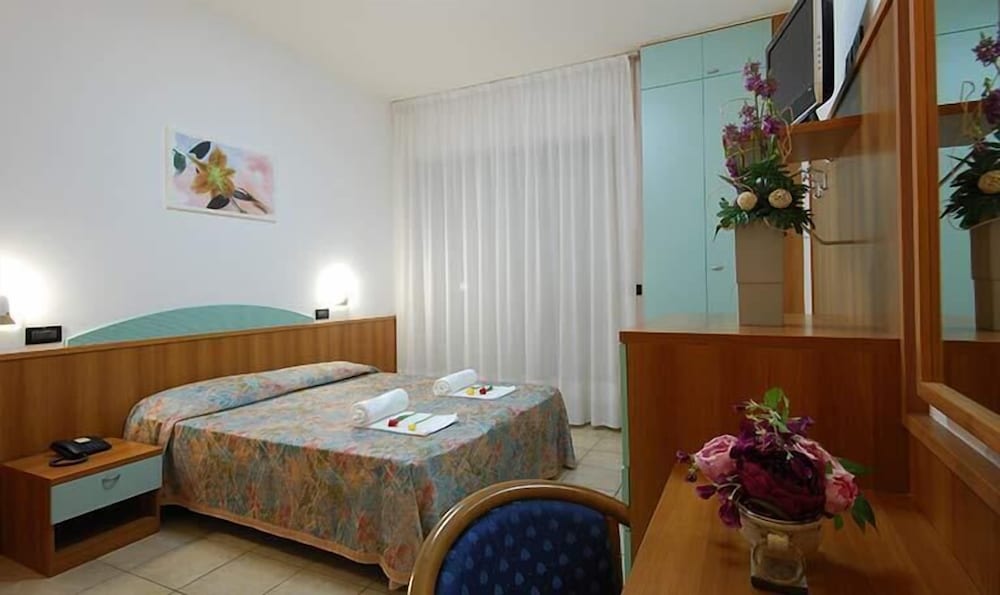 Double Or Twin Room, Balcony, Sea View photo 2