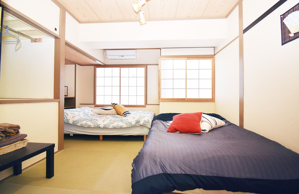 Room 301 photo 1