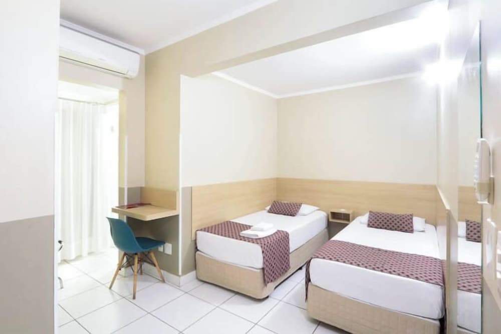 Superior Single Room, 2 Twin Beds photo 1