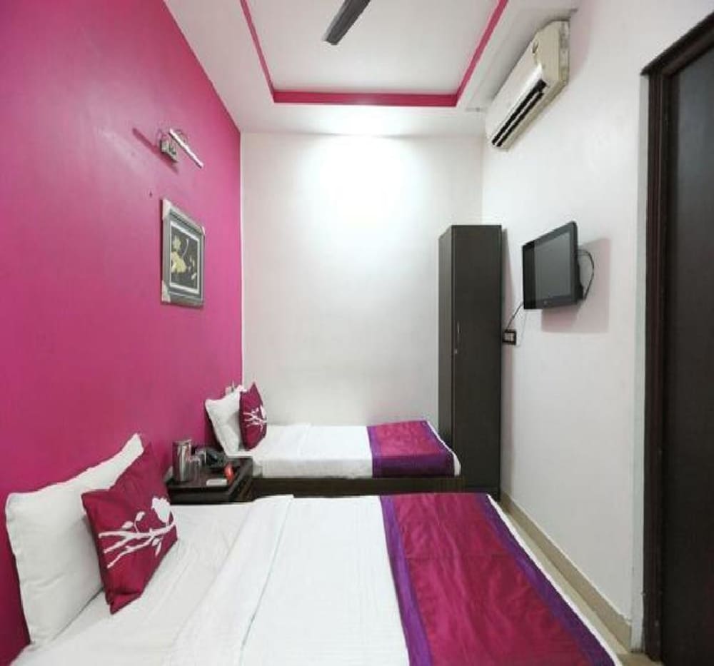 Deluxe Triple Room, Multiple Beds photo 2