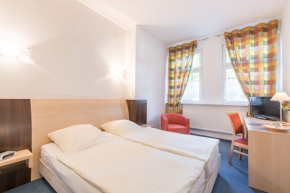 Standard Double Room, Ensuite photo 1
