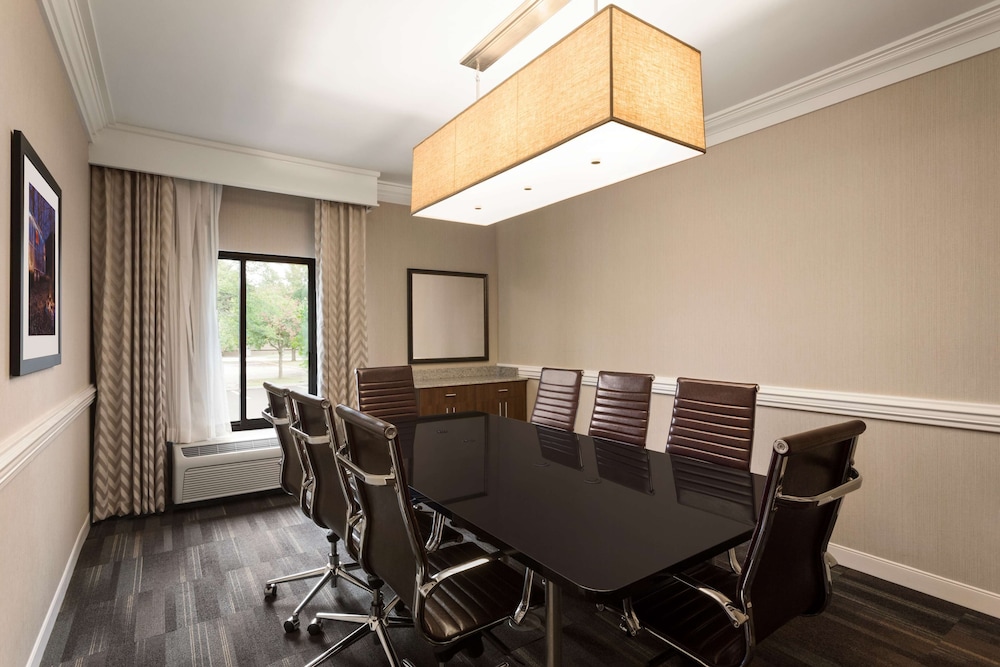Room, 1 King Bed, Non Smoking (Conference Room) photo 3