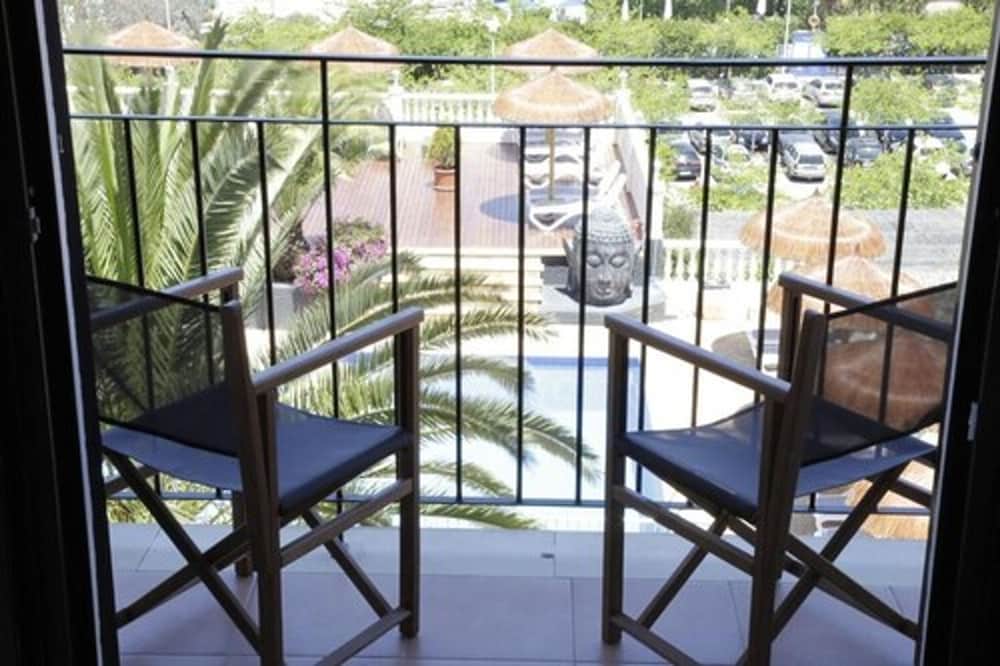 Double Room, Balcony