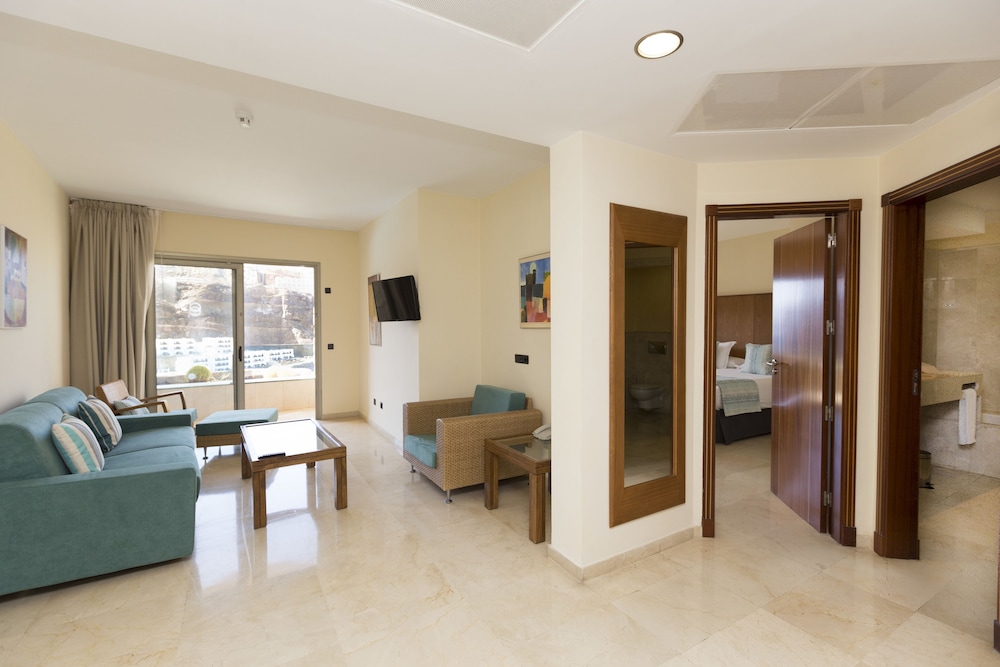 Junior Suite (3 adults) - Photo 6