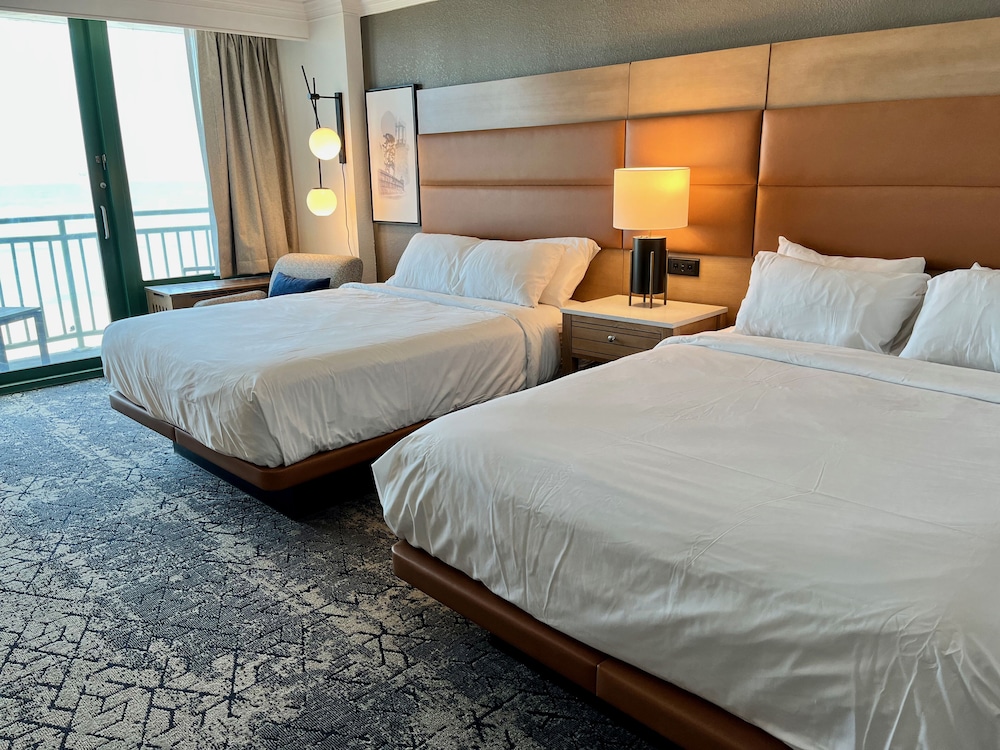 Room, 2 Queen Beds, Balcony, Oceanfront - Photo 11