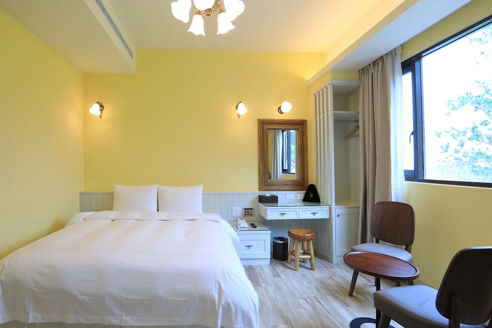 Senior Double Room, Bathtub photo 3