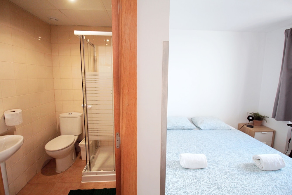 Economy Room, Balcony - Photo 4