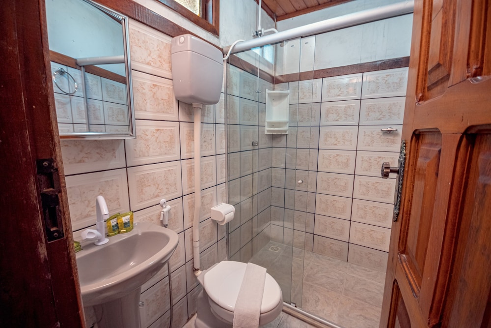 Standard Twin Room - Photo 3