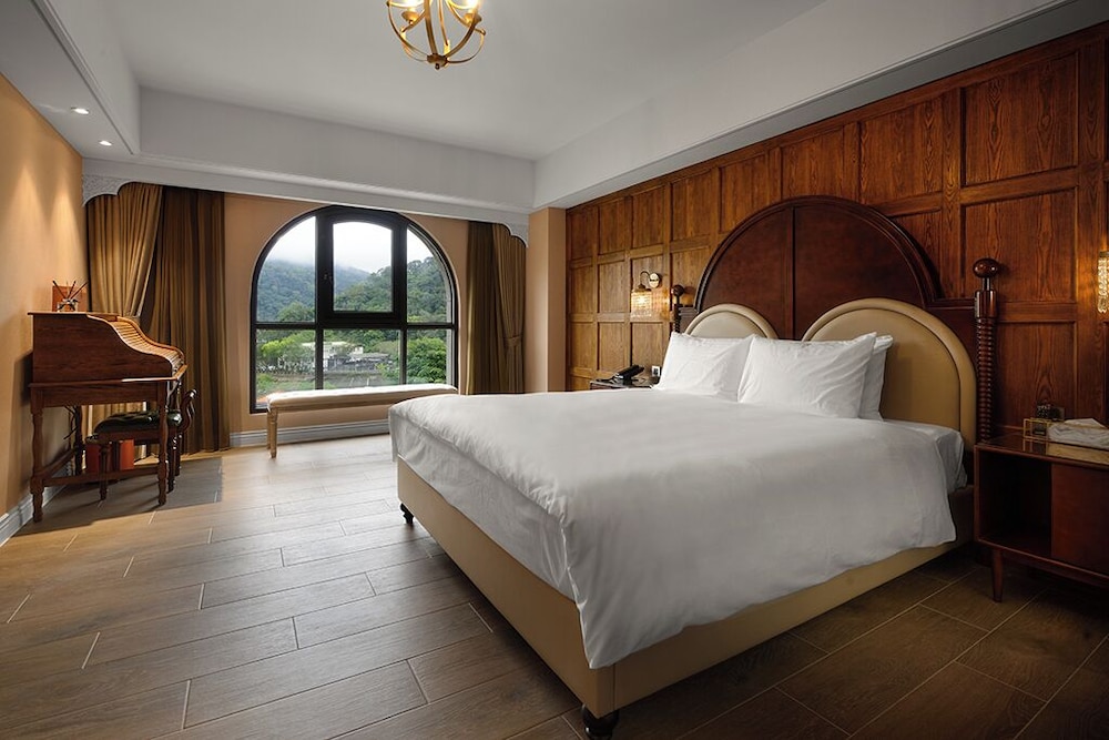 Standard Double Room, 1 Queen Bed, Non Smoking, Courtyard View photo 1
