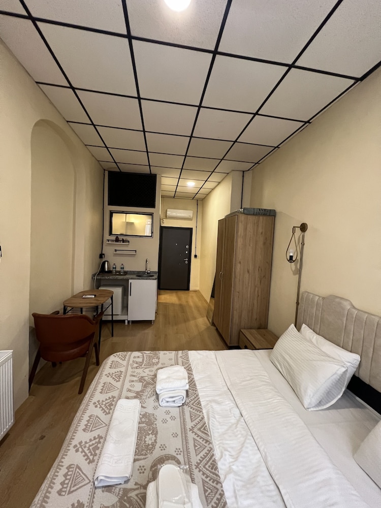 Junior Studio Suite photo 2