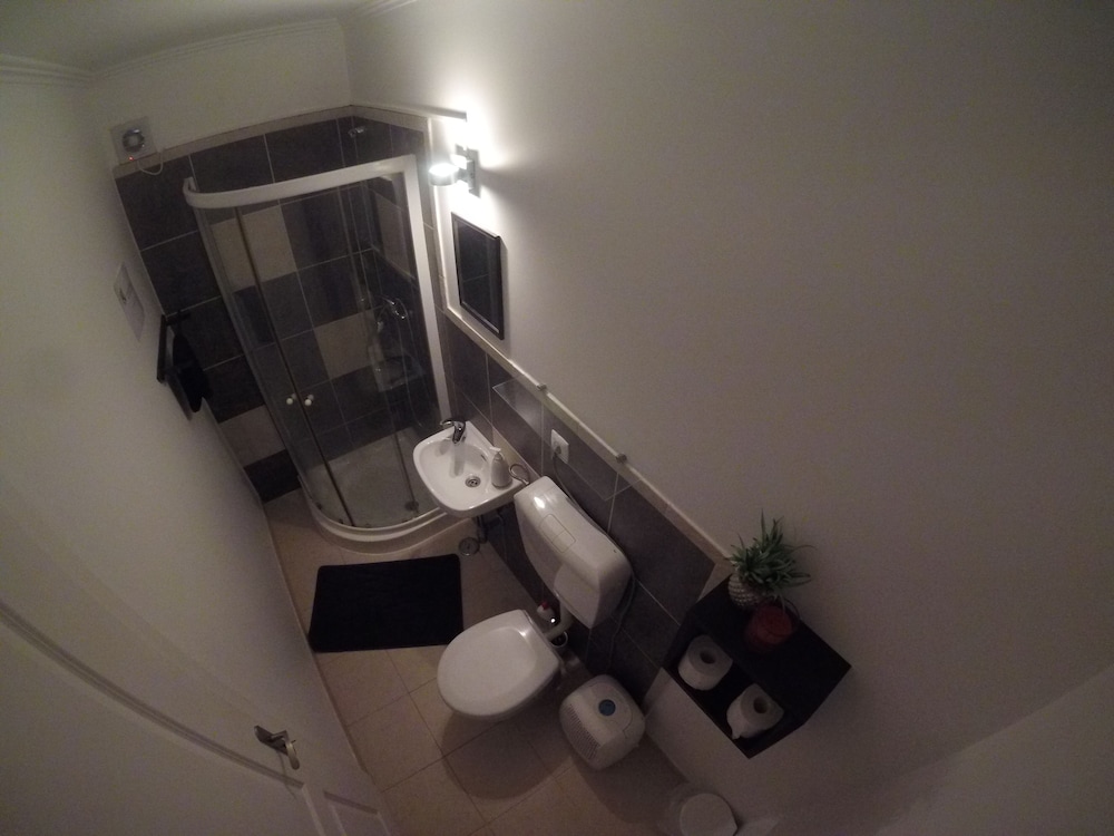 Basic Room photo 3