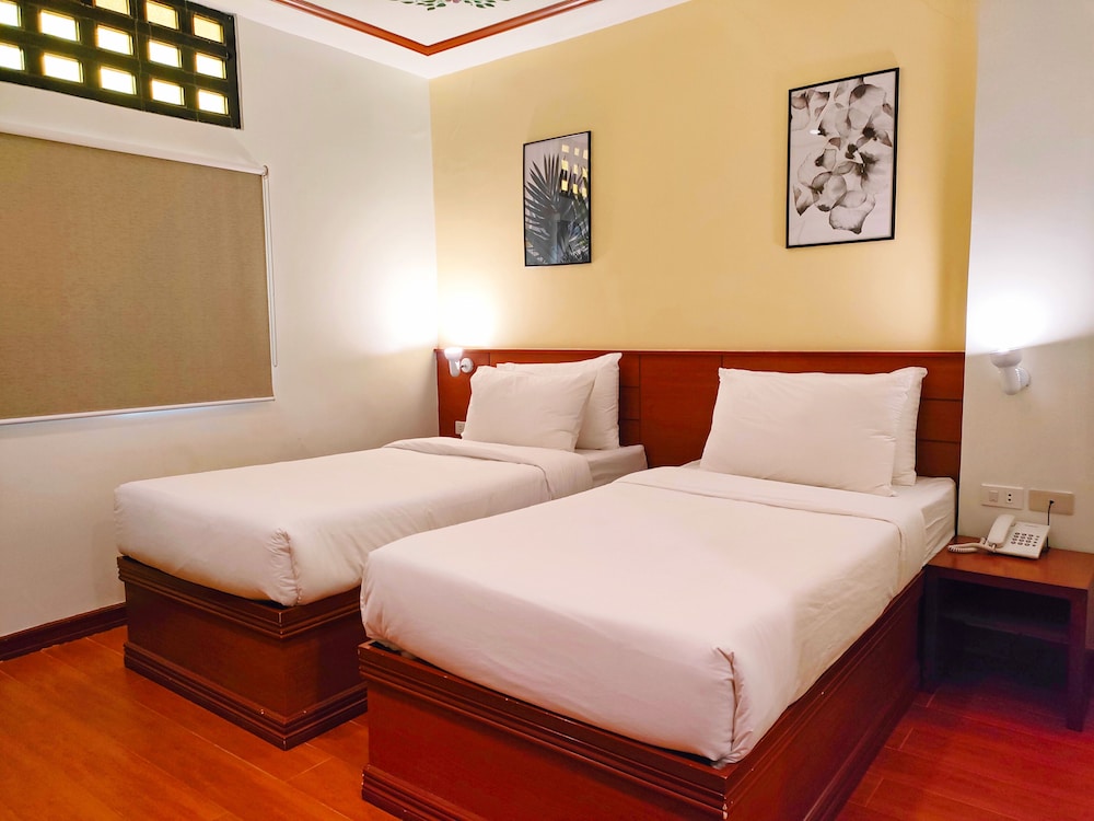 Deluxe Double or Twin Room, 2 Twin Beds photo 3