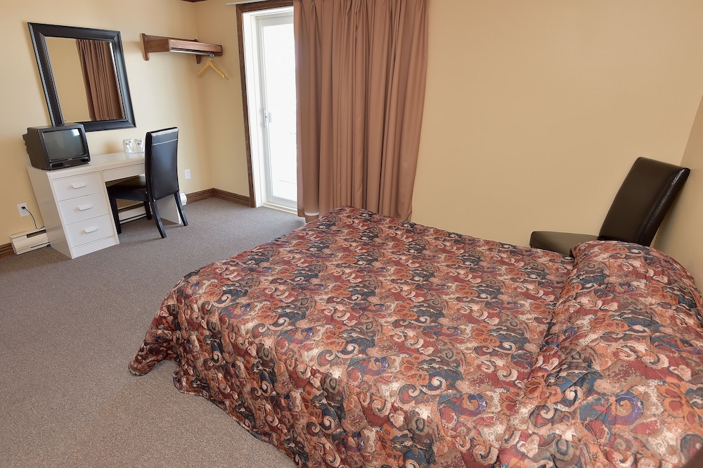 Standard Room, 1 Double Bed (8) photo 3