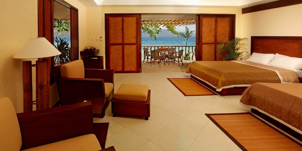 Deluxe Room, Sea View - Photo 3