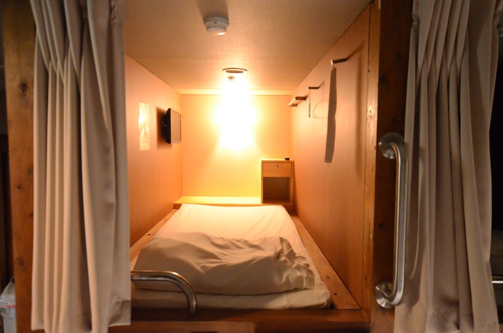 Male Dormitory Room, Upper Bed photo 2