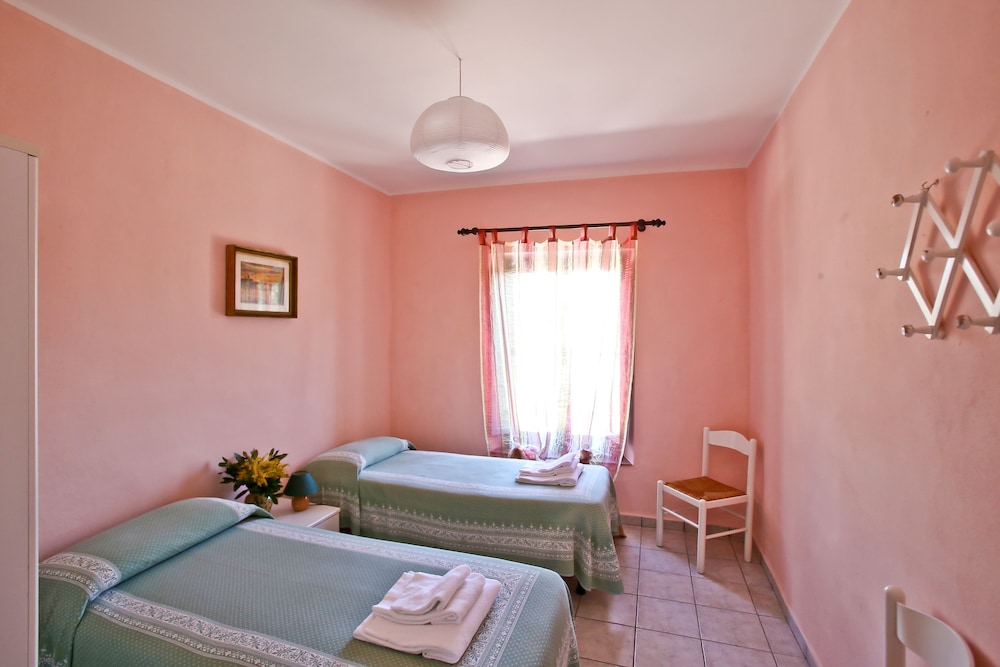 Standard Apartment, 2 Bedrooms photo 2