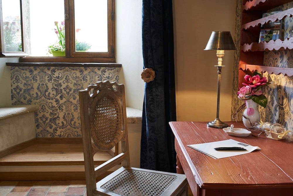 Room (Chambre Lénic-André) photo 1