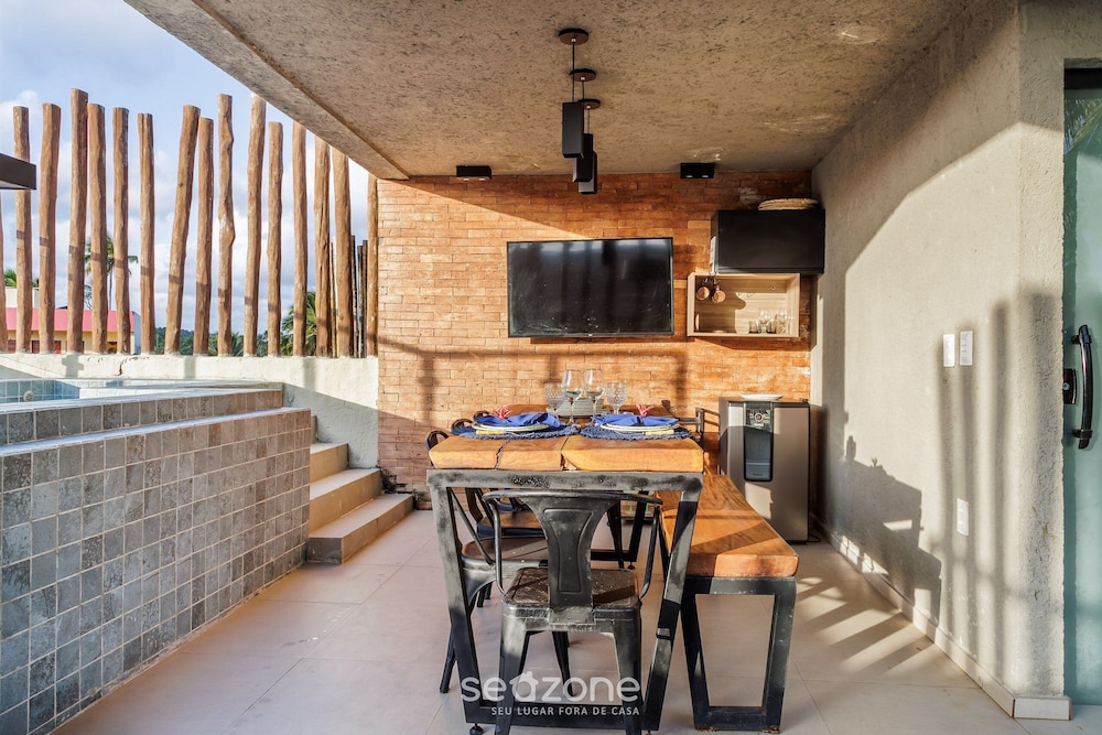 Basic Villa photo 3