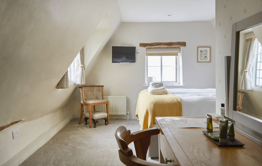 Superior Double Room, Ensuite, River View photo 3