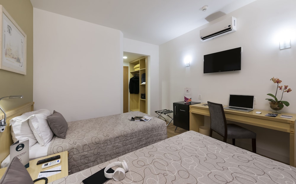 Standard Twin Room, 2 Twin Beds - Photo 3