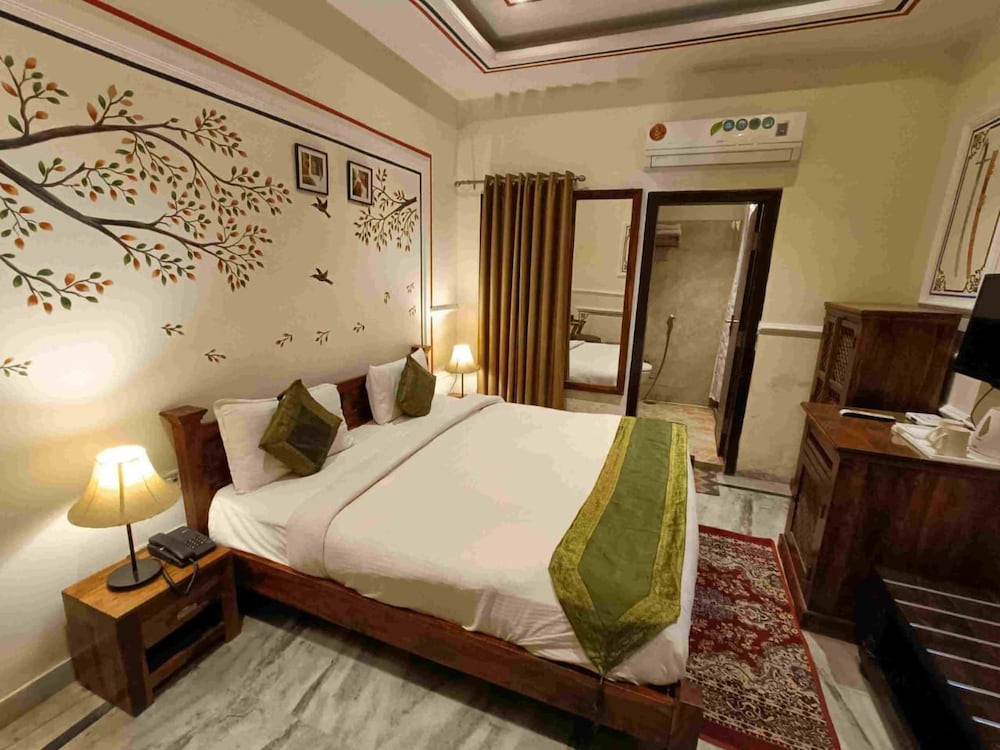 Executive Room photo 2