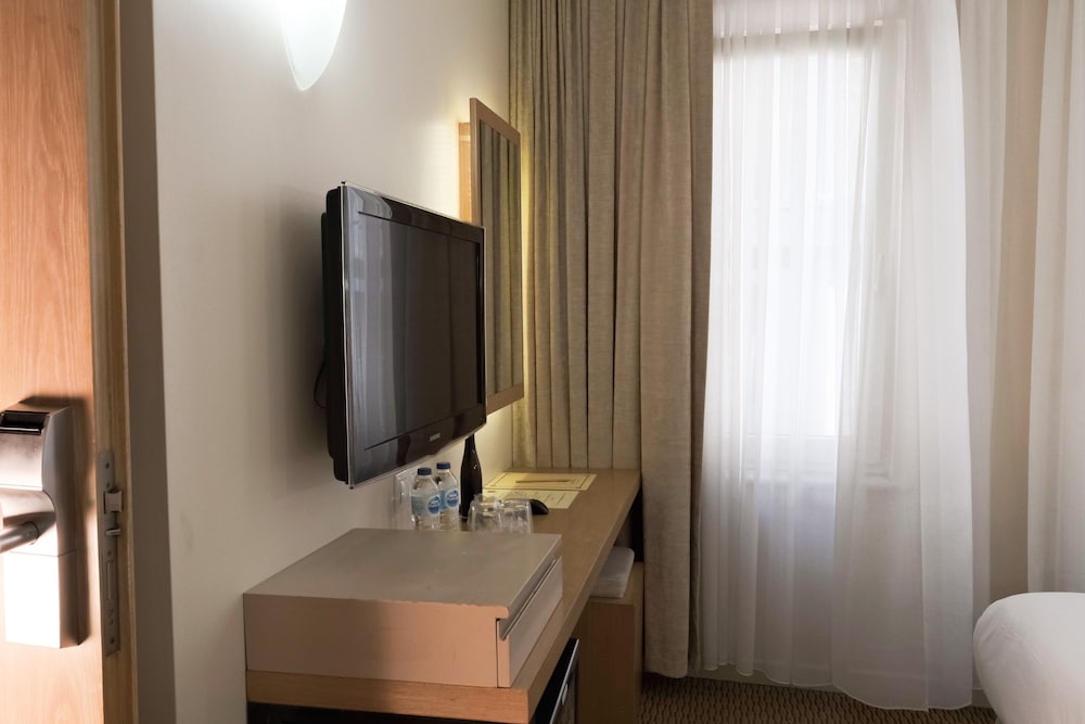Standard Twin Room photo 2
